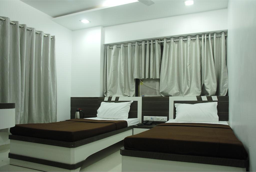 Hotel City View Navi Mumbai Exterior photo